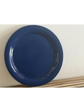 Nancy Calhoun "Sapphire" 10.5" Dinner Plate Japan.      17